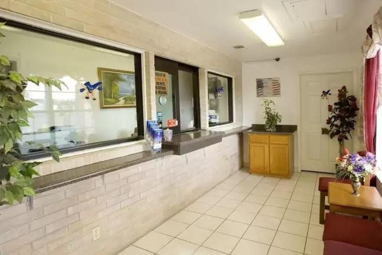 Americas Best Value Inn San Antonio/Lackland Afb Exteriör bild