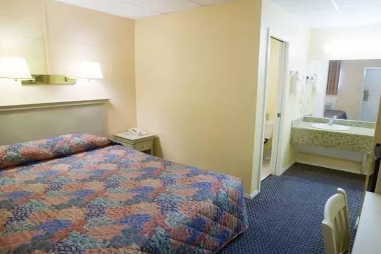 Americas Best Value Inn San Antonio/Lackland Afb Exteriör bild