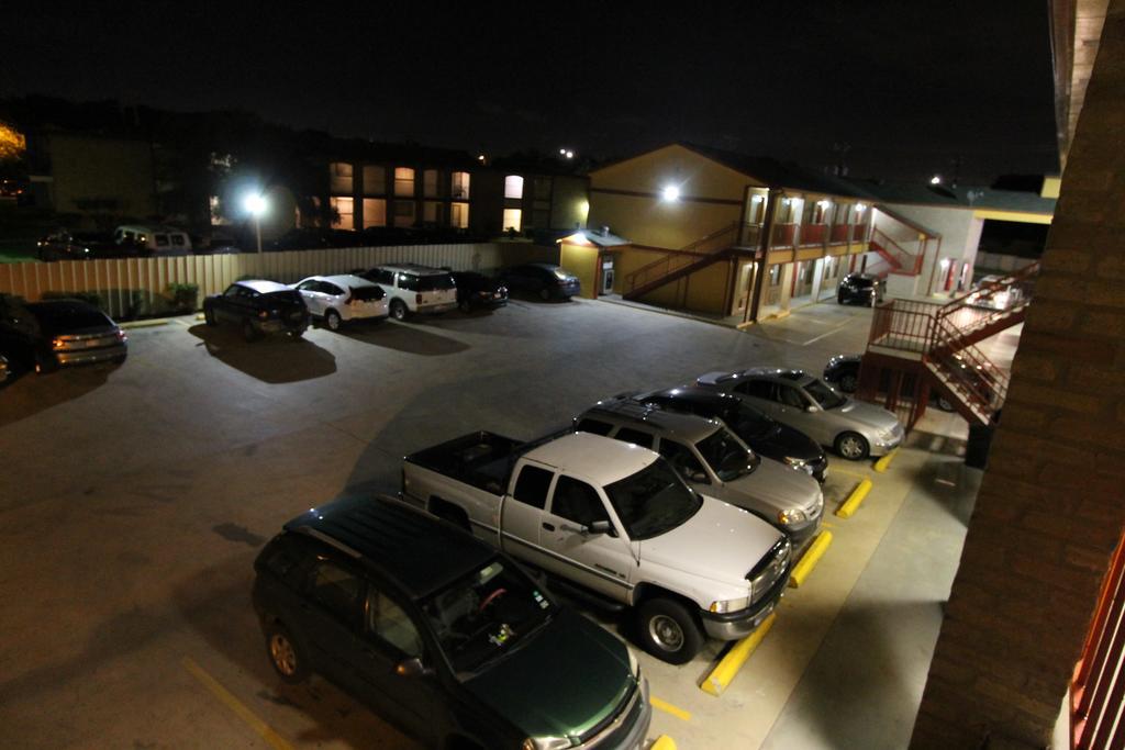 Americas Best Value Inn San Antonio/Lackland Afb Exteriör bild